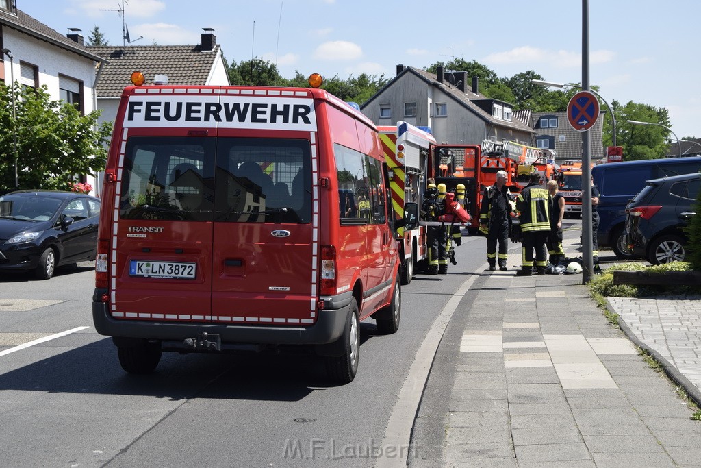 Feuer 1 Koeln Porz Grengel Waldstr P072.JPG - Miklos Laubert